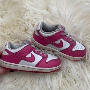 Nike Kids Fuchsia and White Sneakers 8C